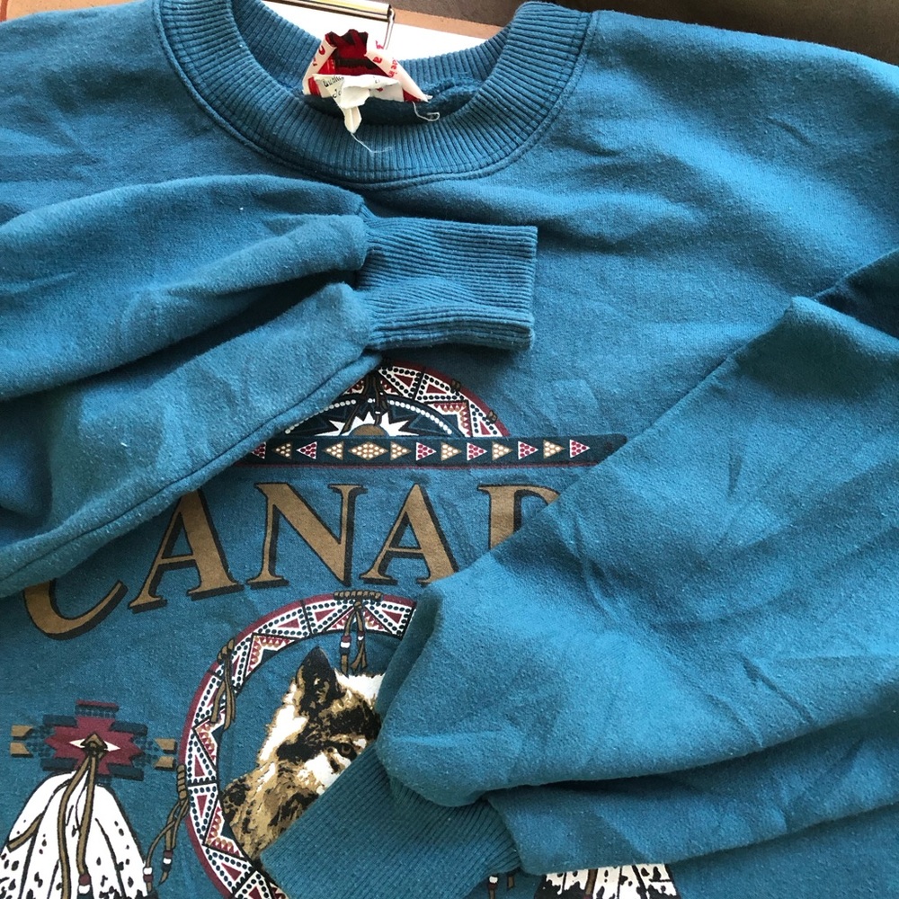 Vintage Montreal Canada Crewneck - Picture 6 of 6